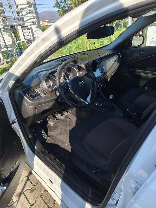 Usata Alfa Romeo Giulietta Business 105 CV (77 kW) 2014 Utilitaria