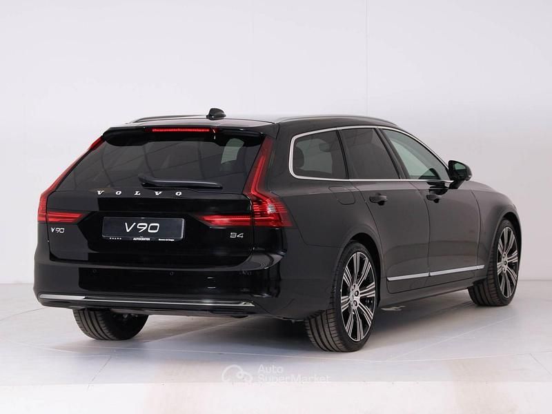 Nuova Volvo V90 Plus 197 CV (144 kW) 2025 Nero Station wagon