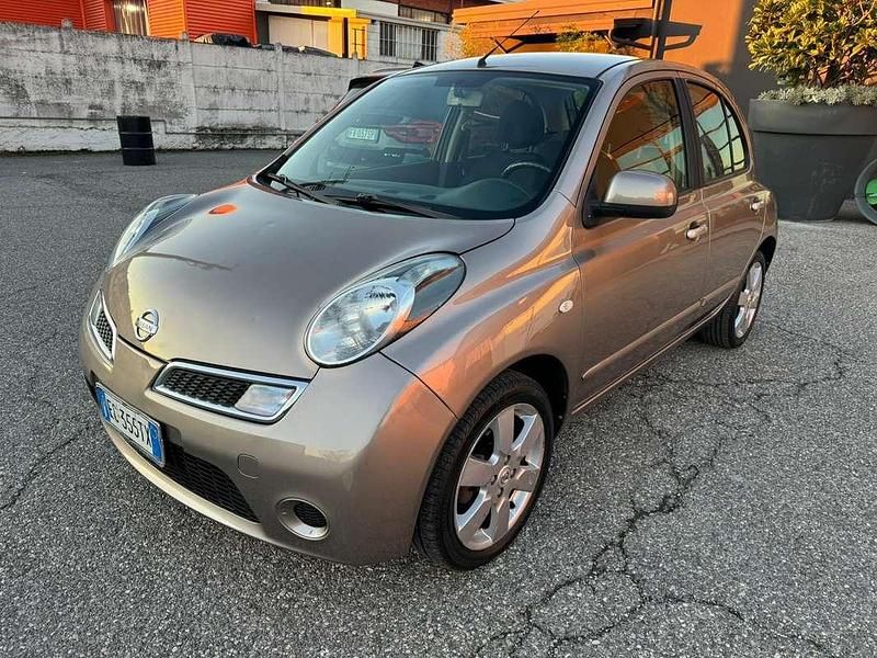 Usata Nissan Micra N-TEC 80 CV (58 kW) 2010 Argento Berlina