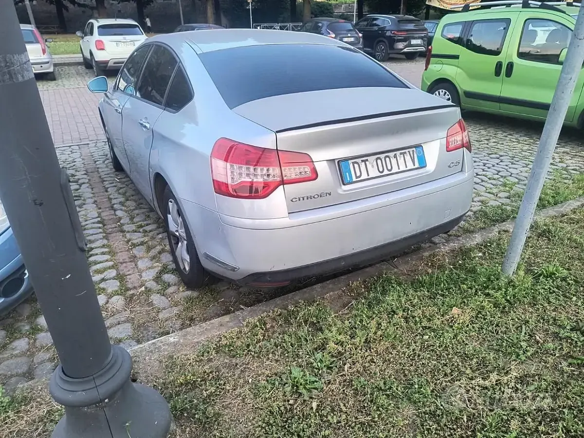 Usata Citroën C5 140 CV (102 kW) 2009 Grigio Berlina