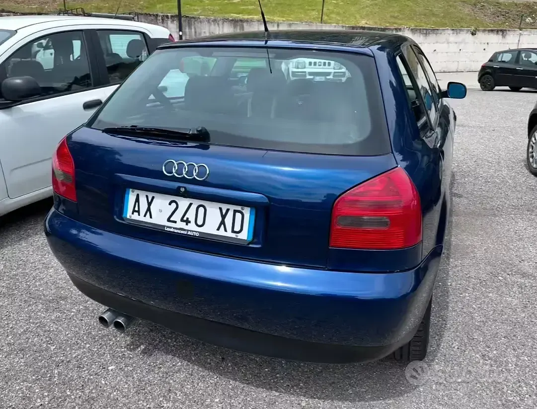 Usata Audi A3 125 CV (91 kW) 1998 Blu Utilitaria