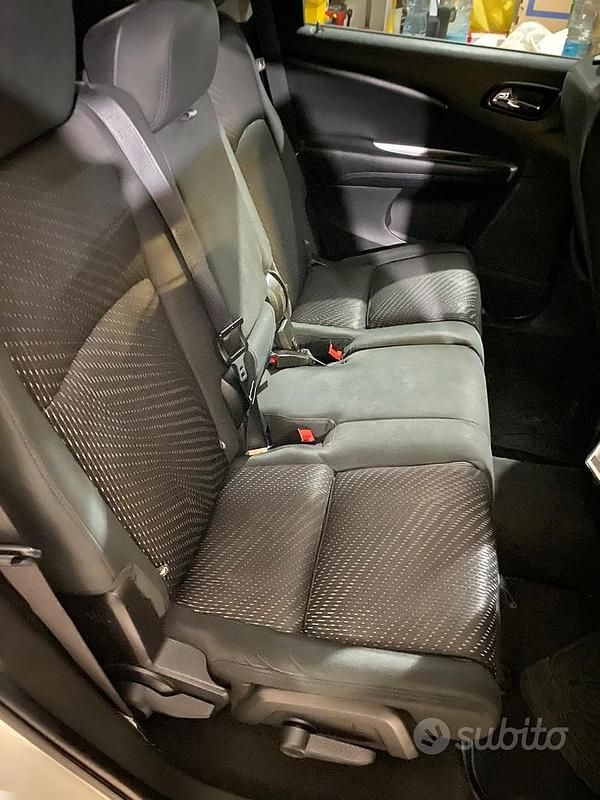 Usata Fiat Freemont 140 CV (102 kW) 2011 Bianco SUV