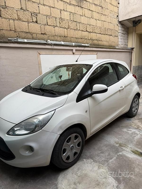 Usata Ford Ka 69 CV (50 kW) 2012 Bianco Utilitaria