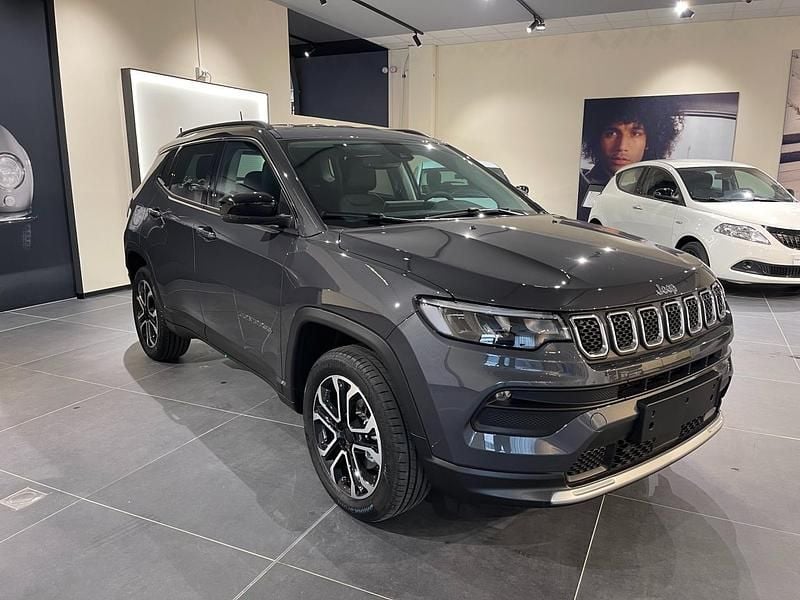 Nuova Jeep Compass Altitude 130 CV (95 kW) 2025 Grigio SUV