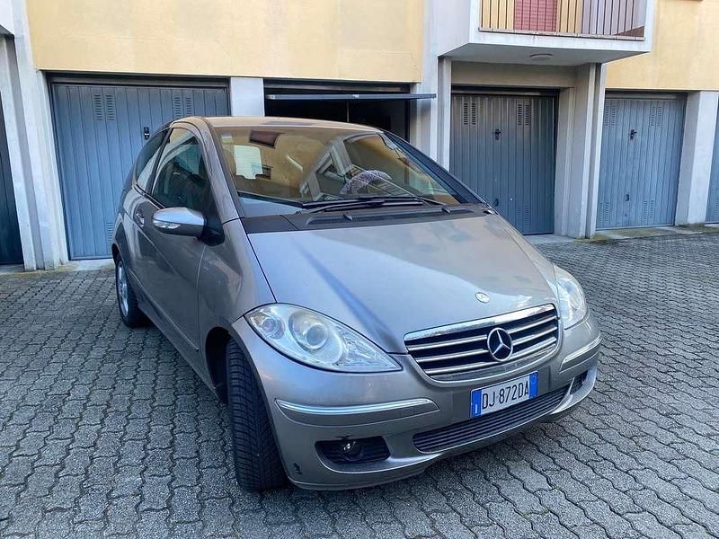 Usata Mercedes A180 Avantgarde 109 CV (80 kW) 2007 Coupé