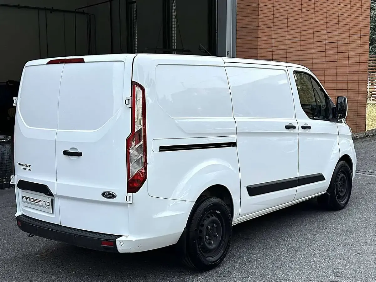 Usata Ford Transit Custom Trend 131 CV (96 kW) 2023 Bianco Furgone