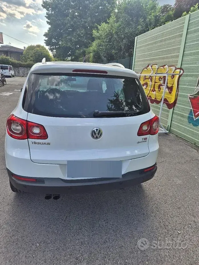Usata VW Tiguan 150 CV (110 kW) 2011 Bianco SUV