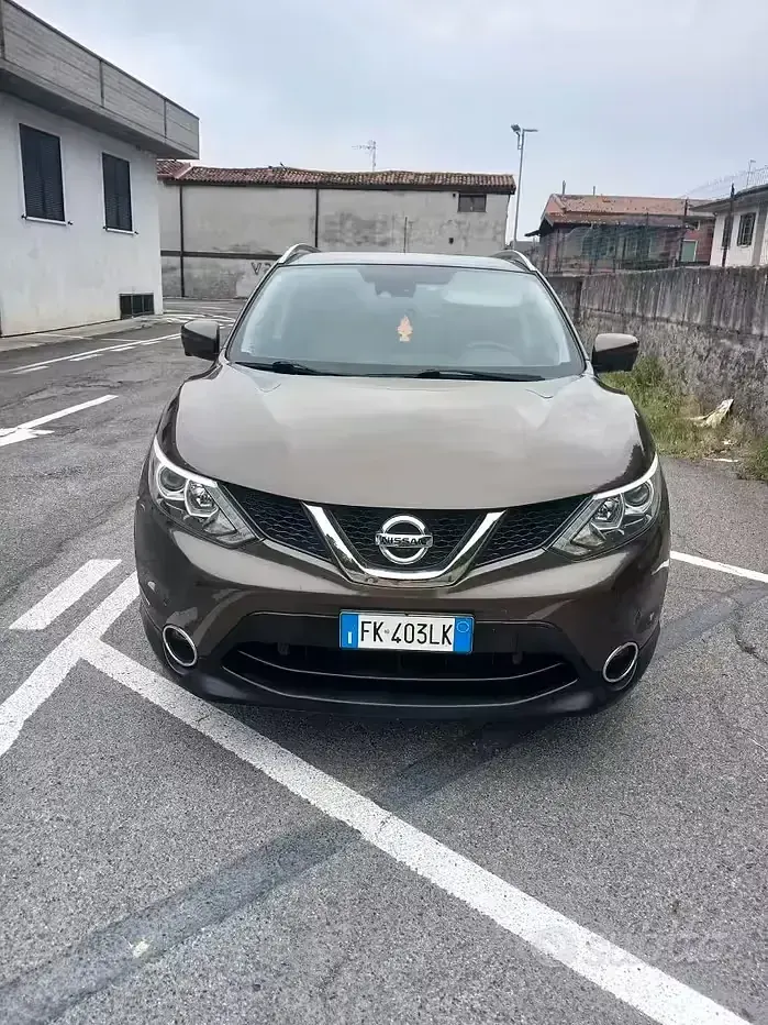 Usata Nissan Qashqai 116 CV (85 kW) 2017 Marrone SUV
