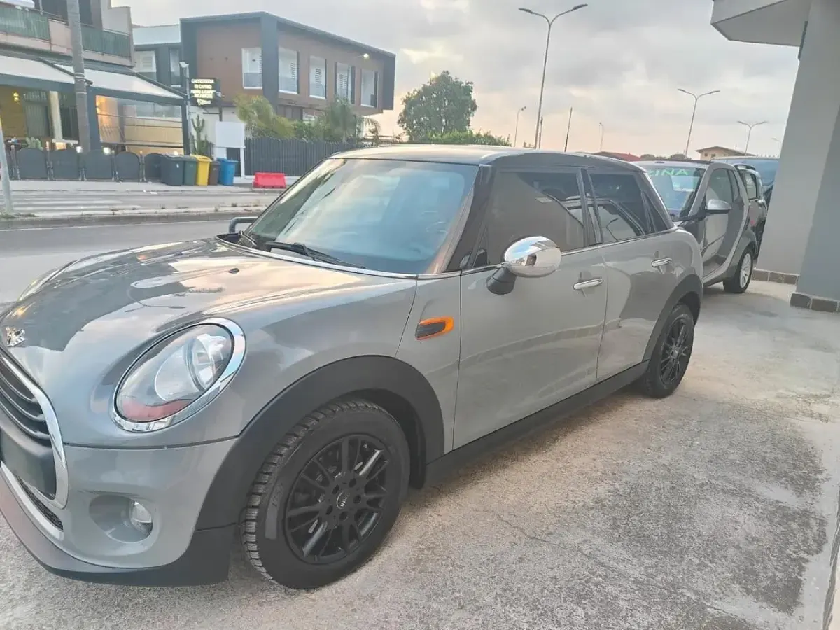 Usata Mini One D 95 CV (69 kW) 2015 Grigio Utilitaria