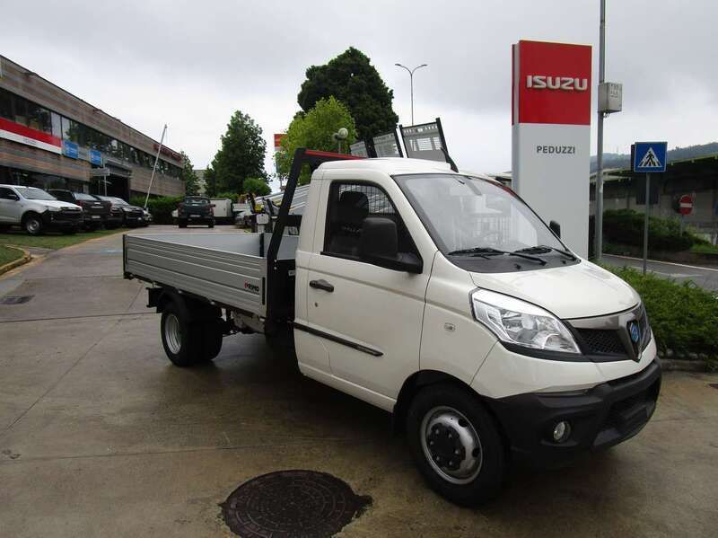 Nuova Piaggio Porter 105 CV (77 kW) 2025 Bianco