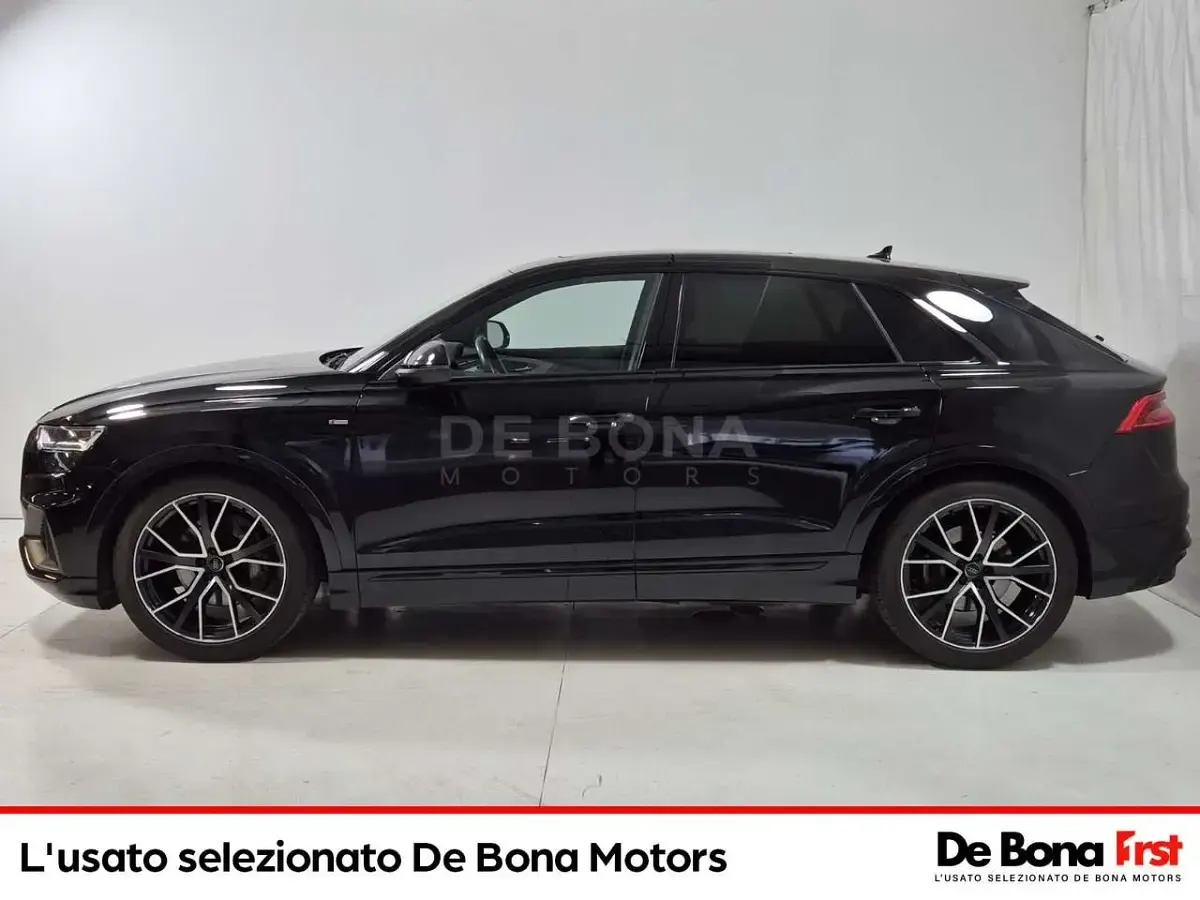 Usata Audi Q8 Sport 286 CV (210 kW) 2019 Nero mythos SUV