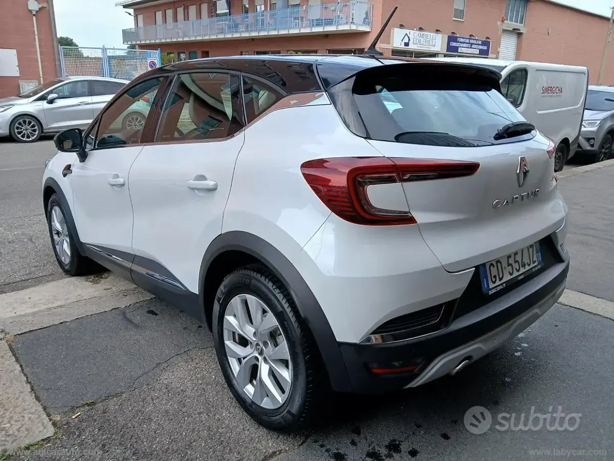 Usata Renault Captur 116 CV (85 kW) 2020 Bianco SUV