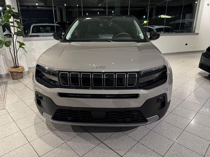 Nieuw Jeep Avenger Summit 110 PK (80 kW) 2025 Grijs SUV