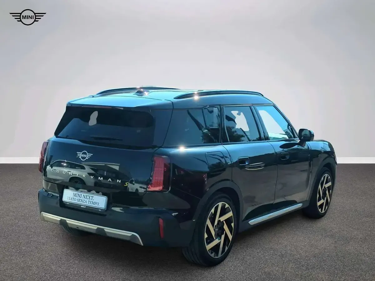 Usata Mini Countryman Favoured 225 kW (306 CV) 2025 Nero SUV