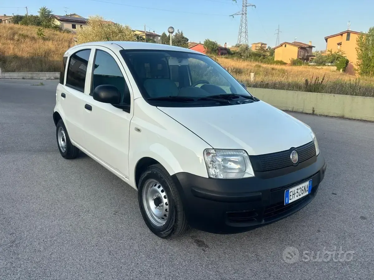 Usata Fiat Panda Active 75 CV (55 kW) 2011 Utilitaria