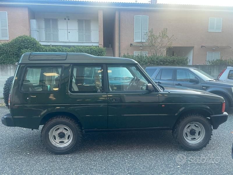 Usata Land Rover Discovery S 113 CV (83 kW) 1991 Verde SUV