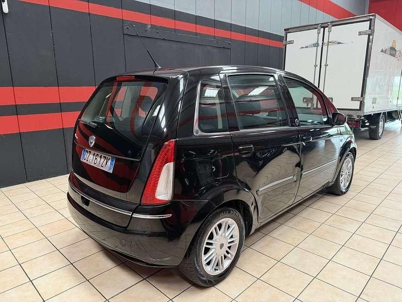 Usata Lancia Musa 77 CV (56 kW) 2010 Monovolume