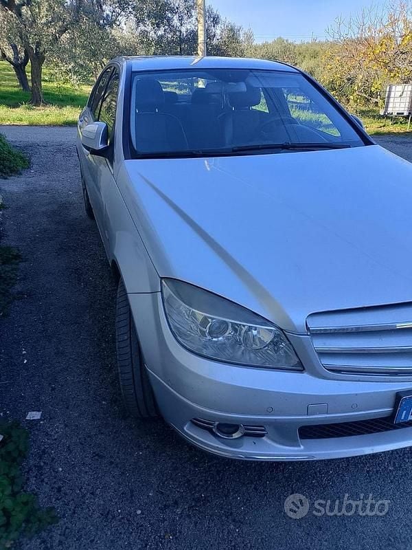Usata Mercedes C220 Avantgarde 170 CV (125 kW) 2007 Berlina