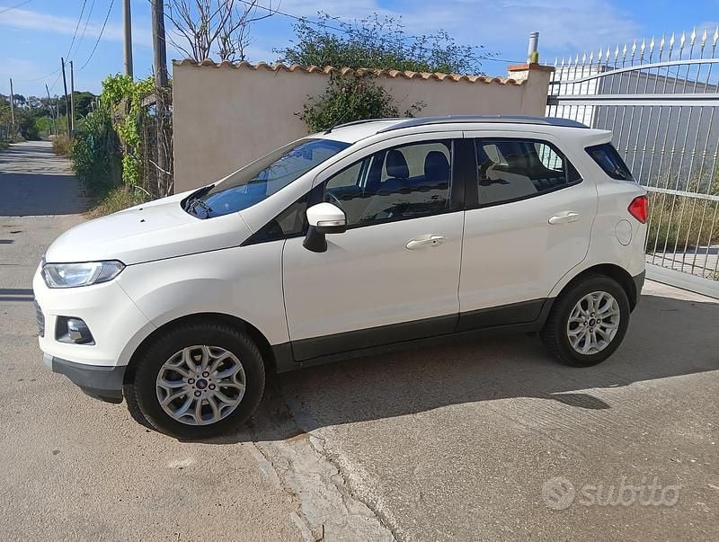 Usata Ford Ecosport 2016 Bianco SUV