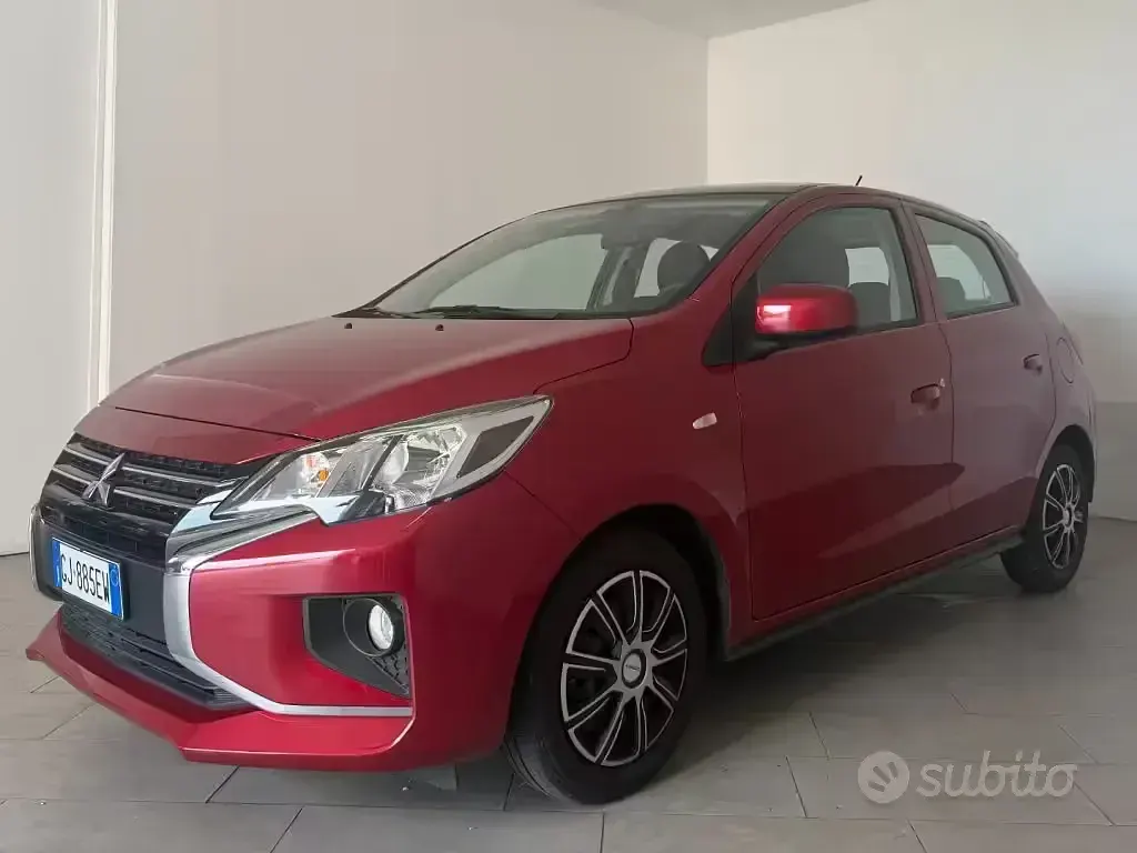 Usata Mitsubishi Space Star Intense 71 CV (52 kW) 2022 Rosso Utilitaria