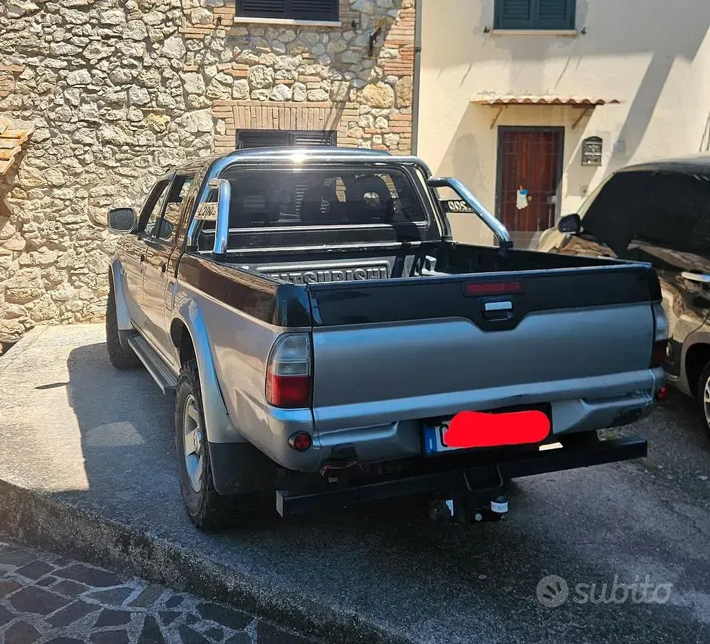 Usata Mitsubishi L200 115 CV (84 kW) 2002 Nero Pick-up