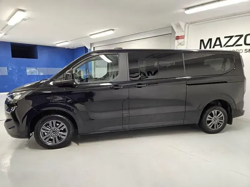 Usata Ford Tourneo Custom Titanium 169 CV (124 kW) 2025 Nero Furgone