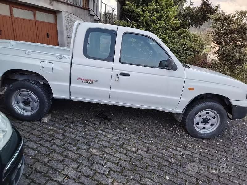 Usata Mazda BT-50 2004 Bianco Pick-up