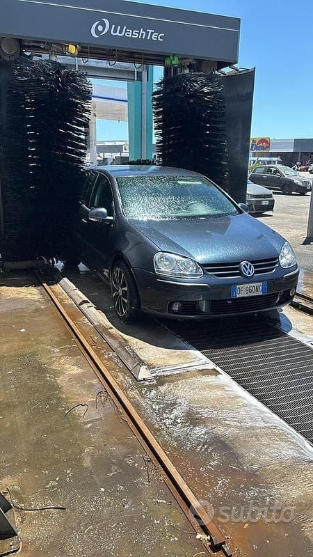 Usata VW Golf V 105 CV (77 kW) 2007 Utilitaria