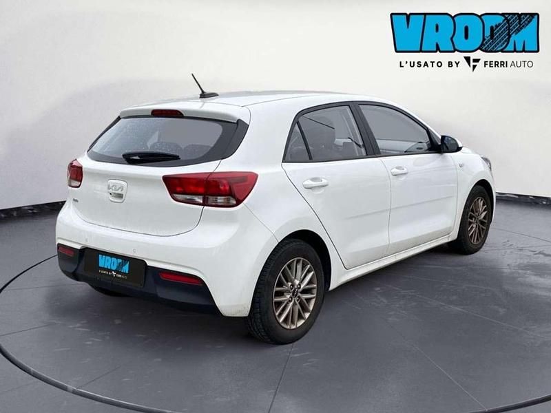 Usata Kia Rio Style 84 CV (61 kW) 2023 Bianco Berlina