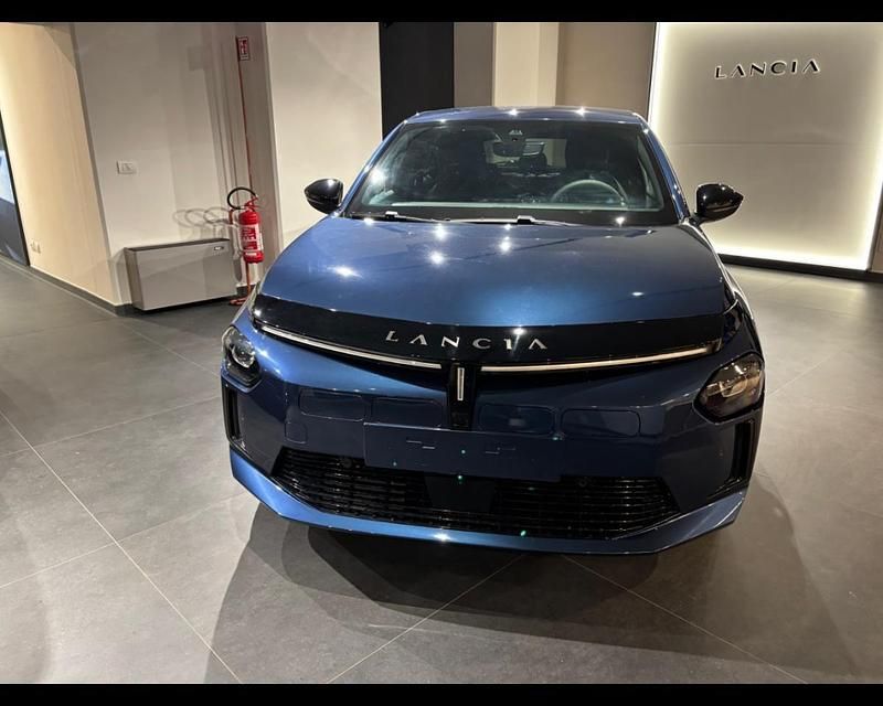 Nuova Lancia Ypsilon 114 kW (156 CV) 2026 Blu Utilitaria