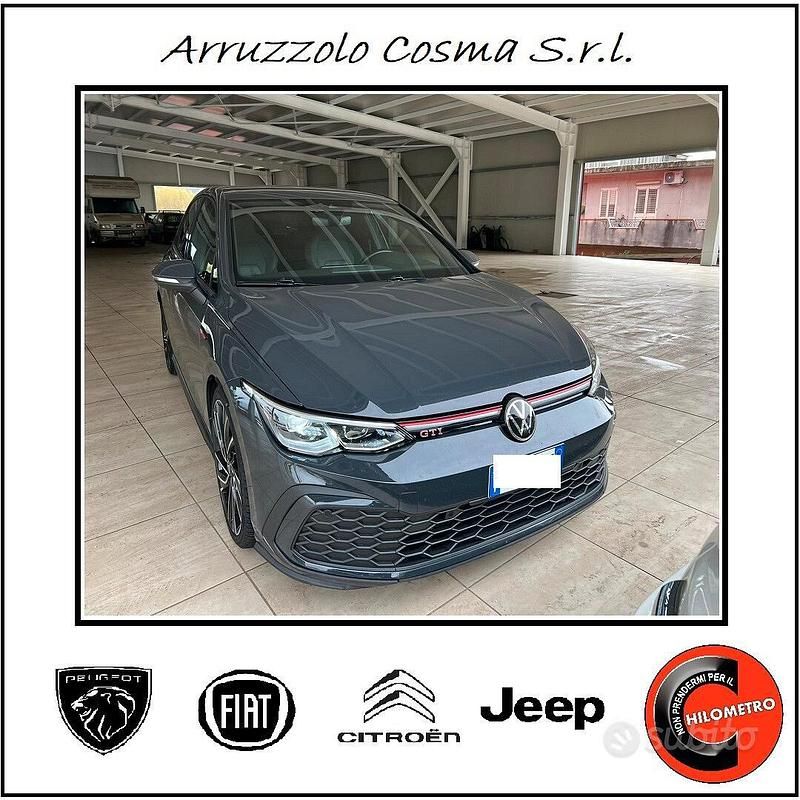 Grigio Usata 2020 VW Golf GTI Tre volumi | 31.100 € (Buon prezzo) - Immagine 1/4