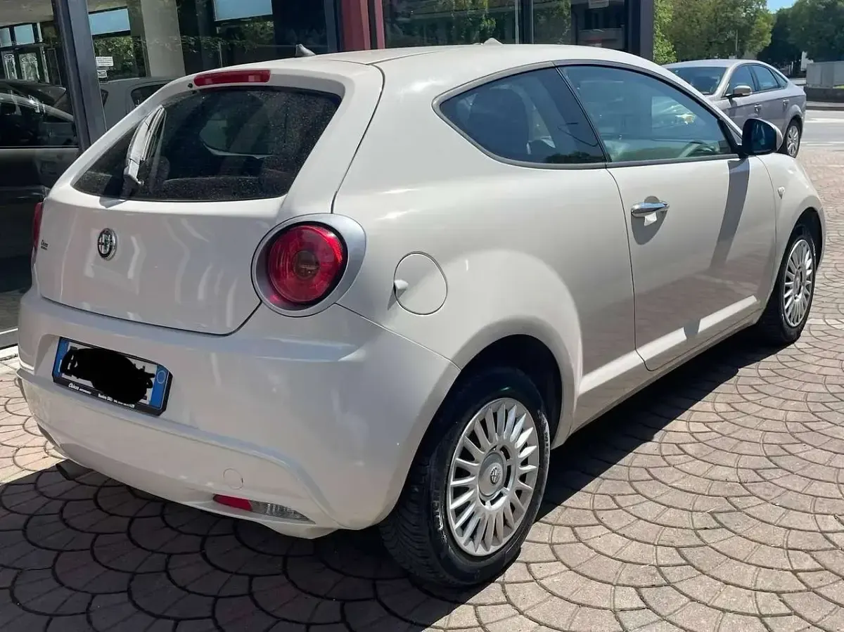 Usata Alfa Romeo MiTo Progression 69 CV (50 kW) 2014 Bianco Utilitaria