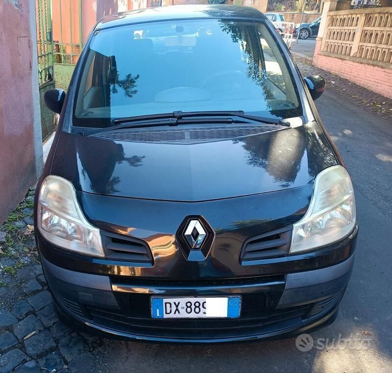 Usata 2009 Renault Modus Monovolume | 2300 € (Buon prezzo) - Immagine 1/4