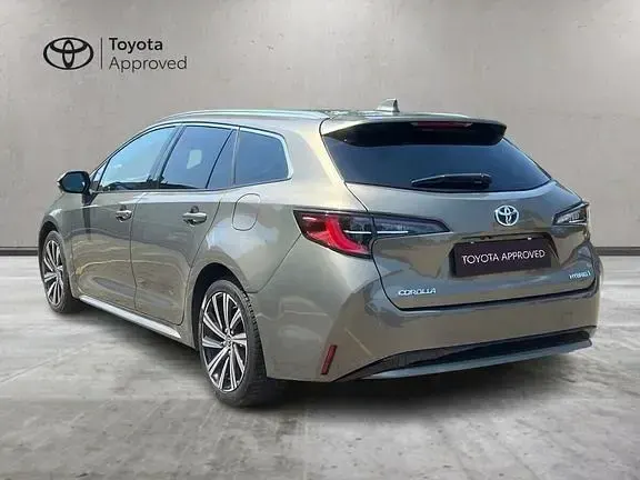 Usata Toyota Corolla Style 122 CV (89 kW) 2022 Grigio Station wagon