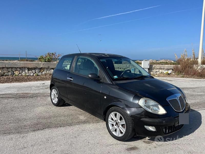 Usata Lancia Ypsilon 2006 Utilitaria