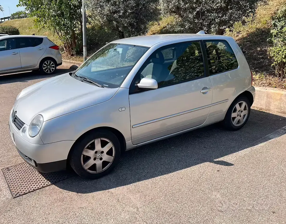 Usata VW Lupo Highline 75 CV (55 kW) 2003 Grigio Utilitaria