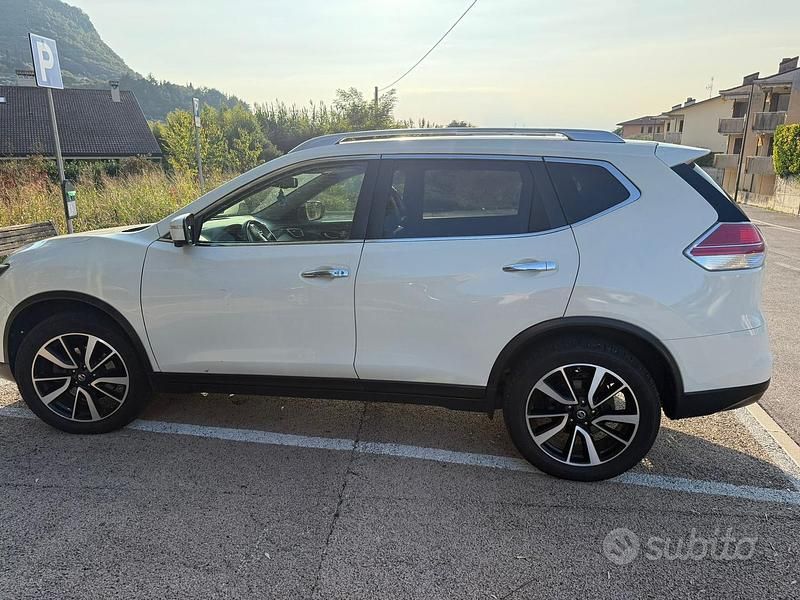 Bianco Usata 2015 Nissan X-Trail SUV | 10.000 € (Ottimo prezzo) - Immagine 1/4