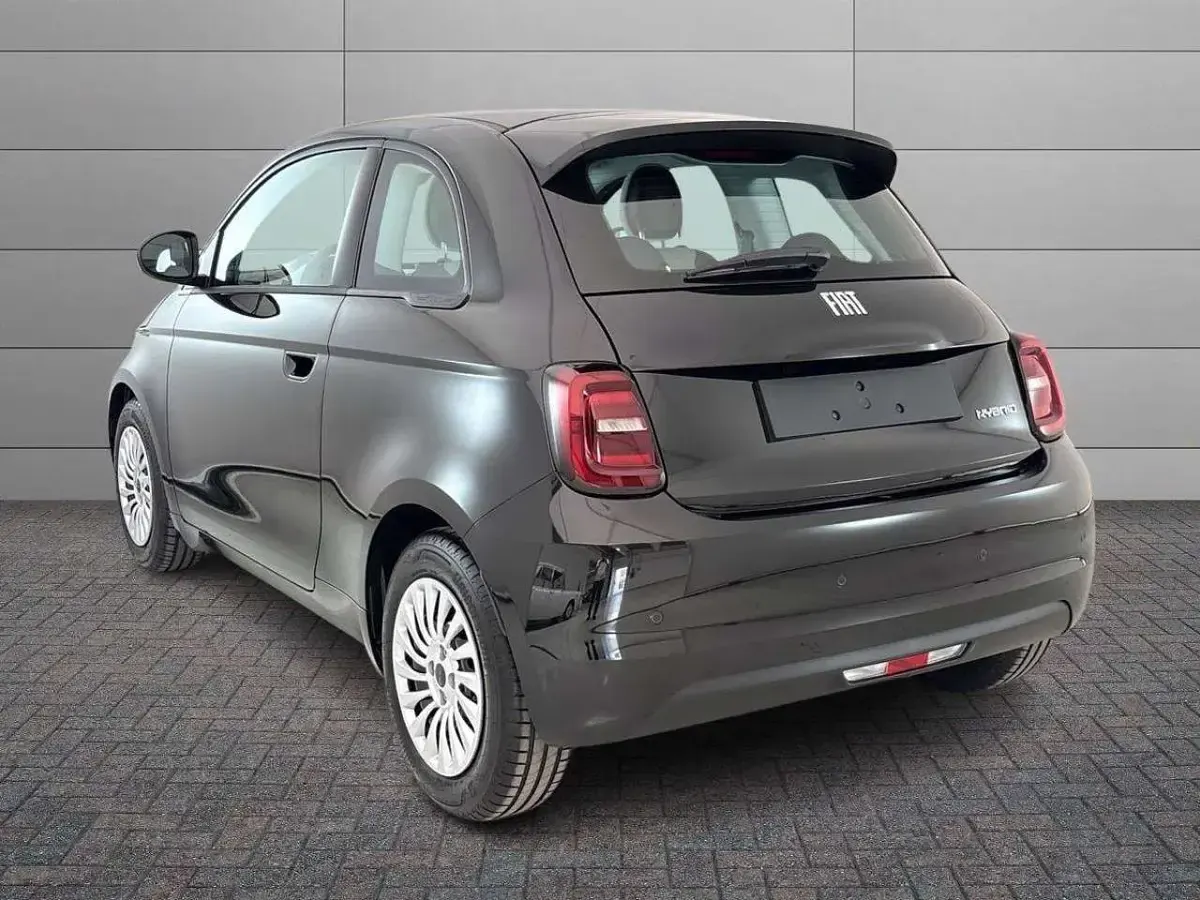 Nuova Fiat 500 Pop 65 CV (47 kW) 2026 Nero Utilitaria