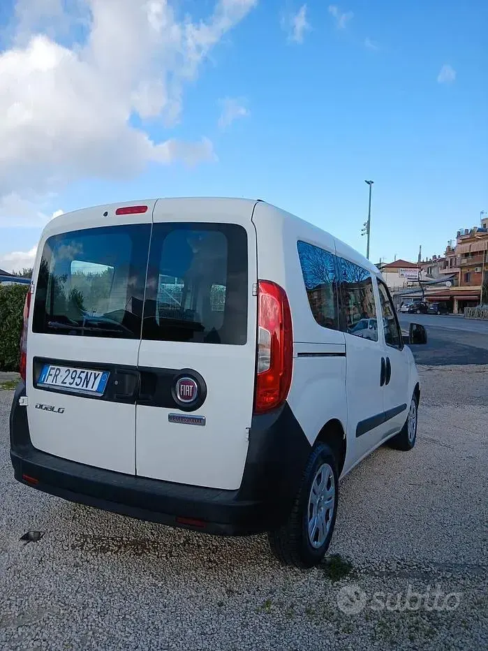 Usata Fiat Doblò S 95 CV (69 kW) 2019 Bianco Monovolume