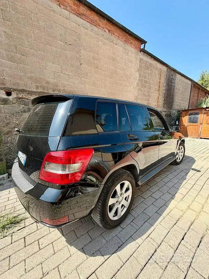 Usata Mercedes GLK220 AMG Edition 1 170 CV (125 kW) 2009 Nero SUV