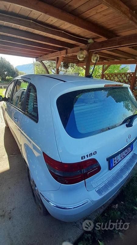 Usata Mercedes B180 116 CV (85 kW) 2010 Monovolume