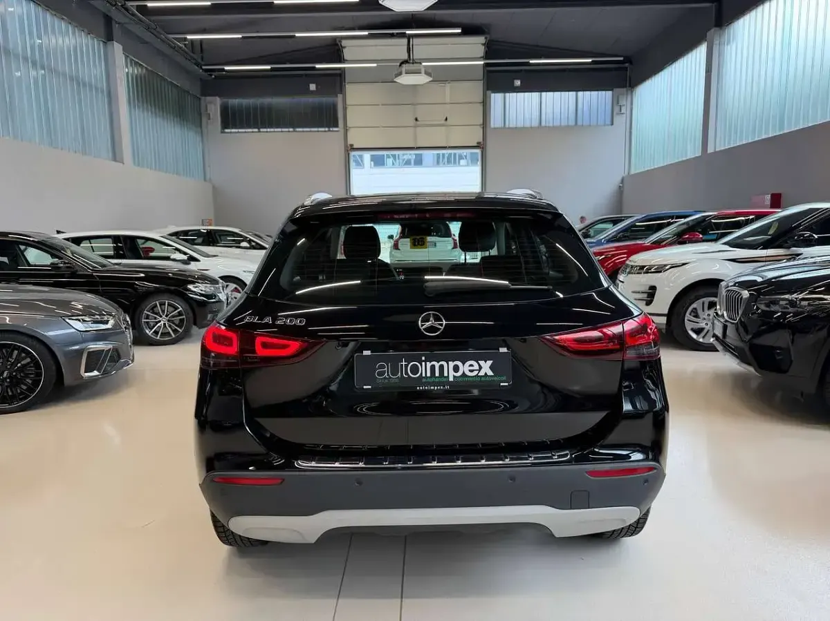 Usata Mercedes GLA200 163 CV (119 kW) 2022 Nero SUV