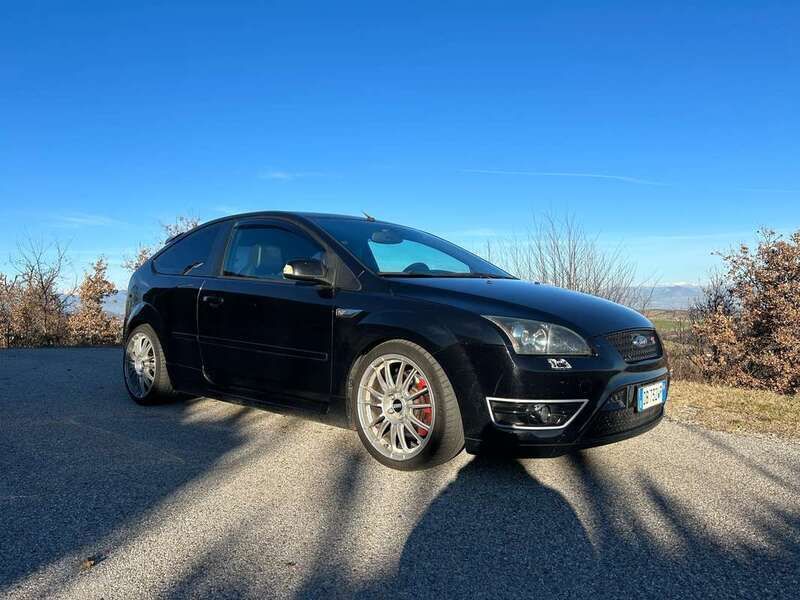 Usata Ford Focus ST 226 CV (166 kW) 2006 Berlina