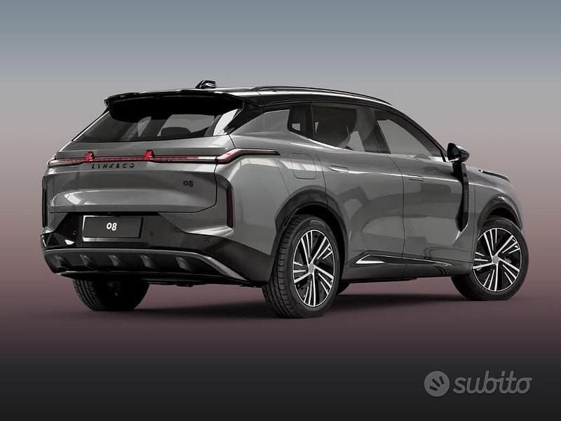 Nuova Lynk & Co 08 345 CV (253 kW) 2025 Bronzo SUV