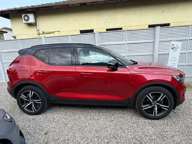Usata Volvo XC40 R-Design 163 CV (119 kW) 2021 Rosso SUV