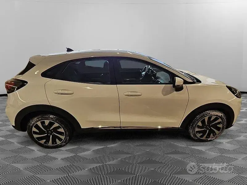 Usata Ford Puma Titanium 125 CV (91 kW) 2024 Nero SUV