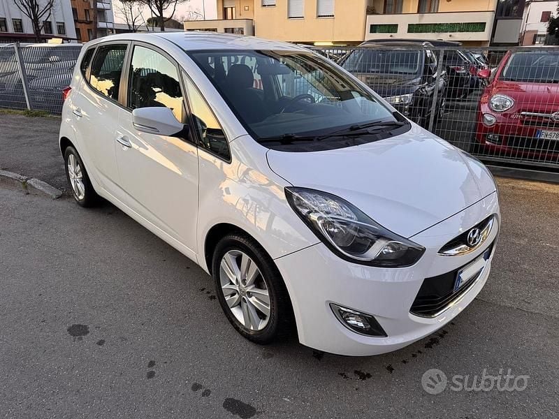 Usata Hyundai ix20 90 CV (66 kW) 2012 Bianco Utilitaria