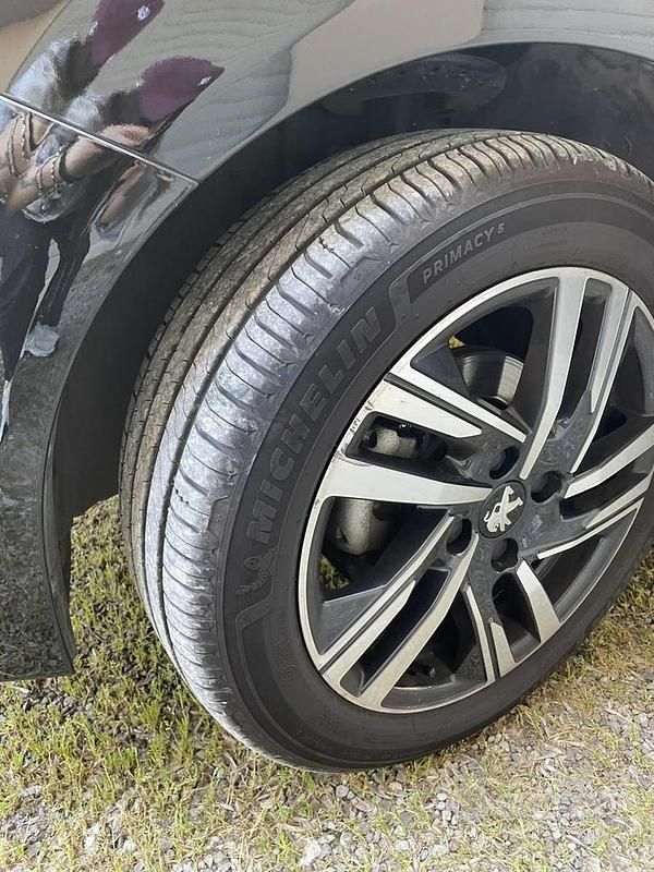 Usata Peugeot 208 82 CV (60 kW) 2022 Nero Utilitaria