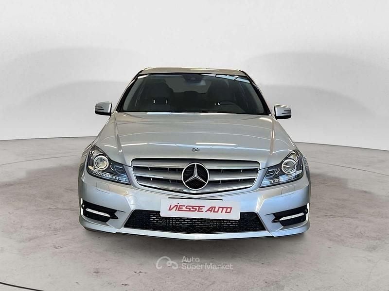 Usata Mercedes C180 Premium 156 CV (114 kW) 2011 Nero metallizzato Coupé
