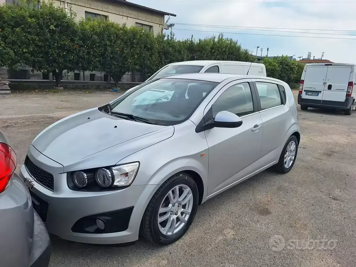 Usata Chevrolet Aveo LT 84 CV (61 kW) 2014 Grigio Berlina